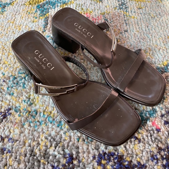 gucci sandals poshmark
